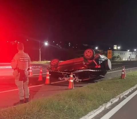 Madrugada de domingo (19) com grave acidente na ERS-115 com vítima fatal e feridos