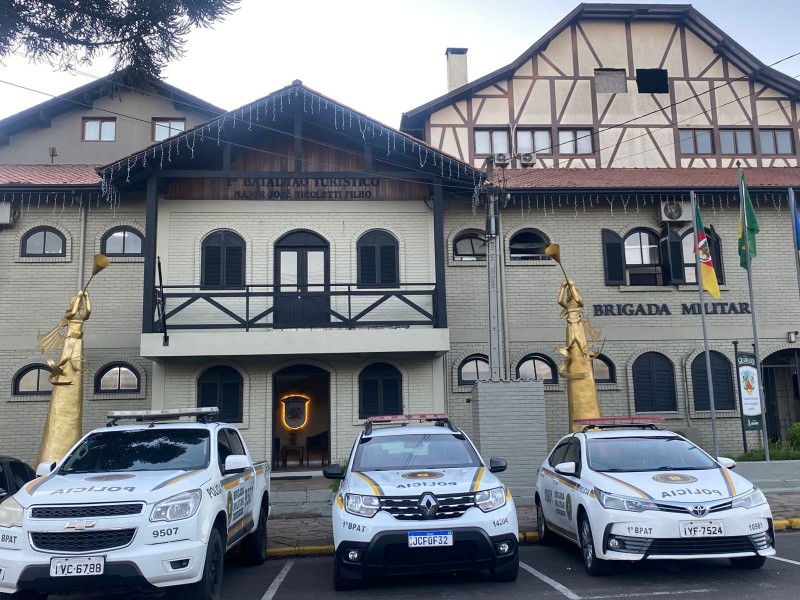 Brigada Militar de Gramado prende foragido com mandado de prisão