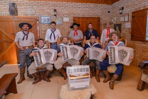 Festa Colonial tem Tchê Garotos, Tchê Barbaridade, Os Monarcas e Paulinho Mixaria no último fim de semana