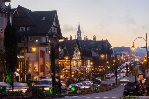 Gramado entre destinos mais buscados do Brasil e líder na preferência das famílias
