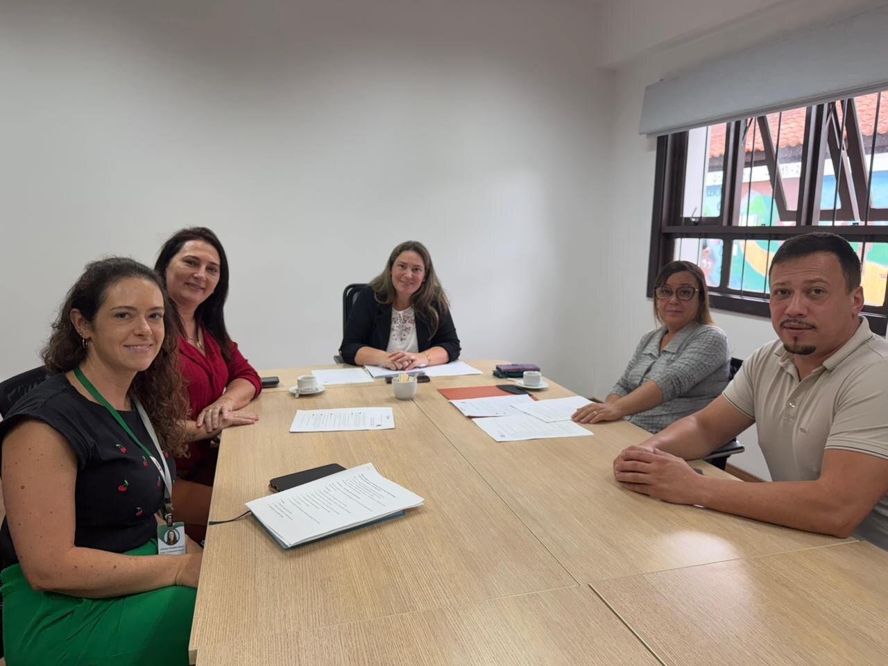 Comissão de Sustentabilidade debate Programa “Escolas que Transformam” em reunião na Câmara de Gramado
