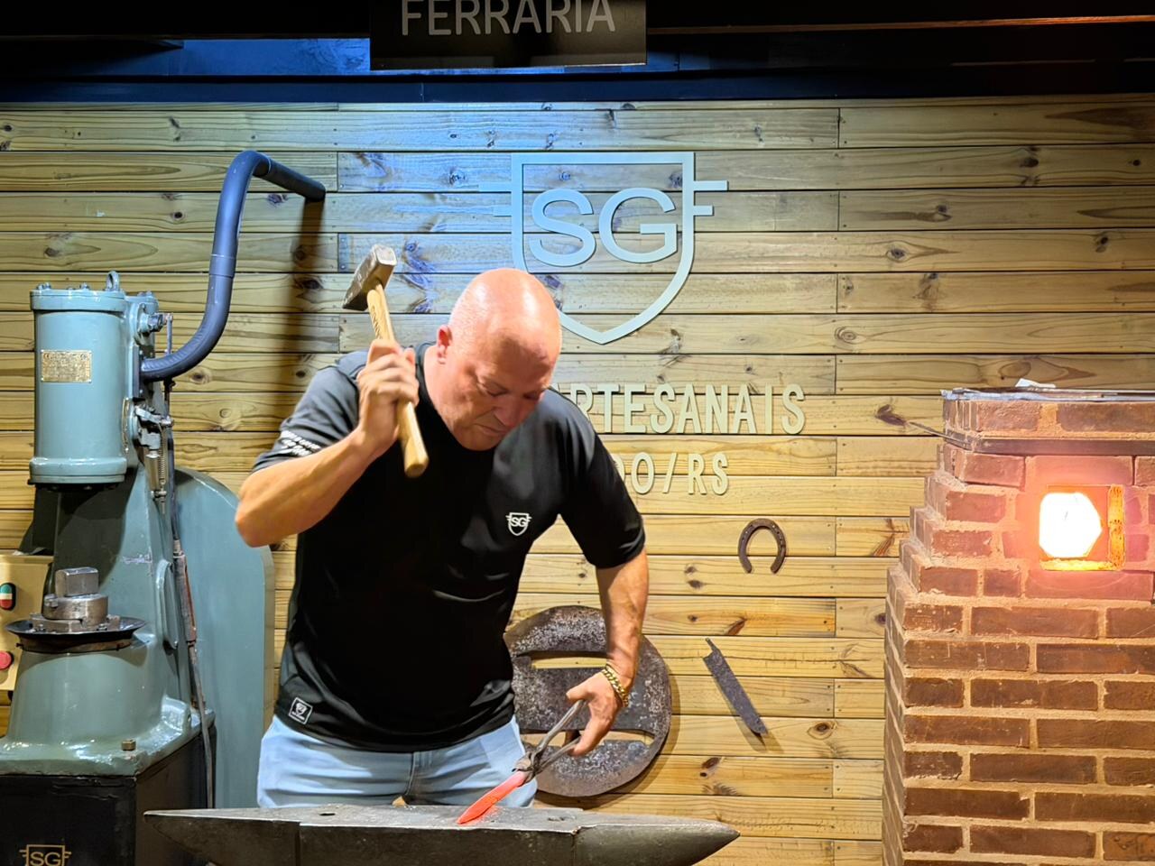 Nova atração em Gramado une museu, gastronomia e imersão na maior cutelaria artesanal do Brasil