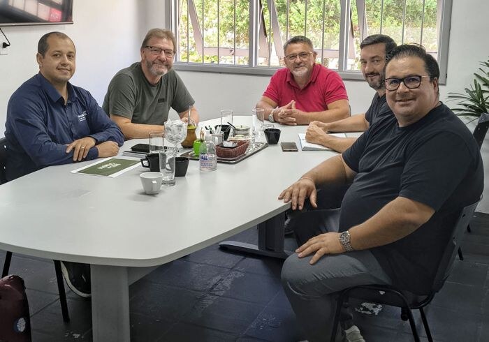 Gramado e Sindilojas oficializam parceria estratégica para 2026