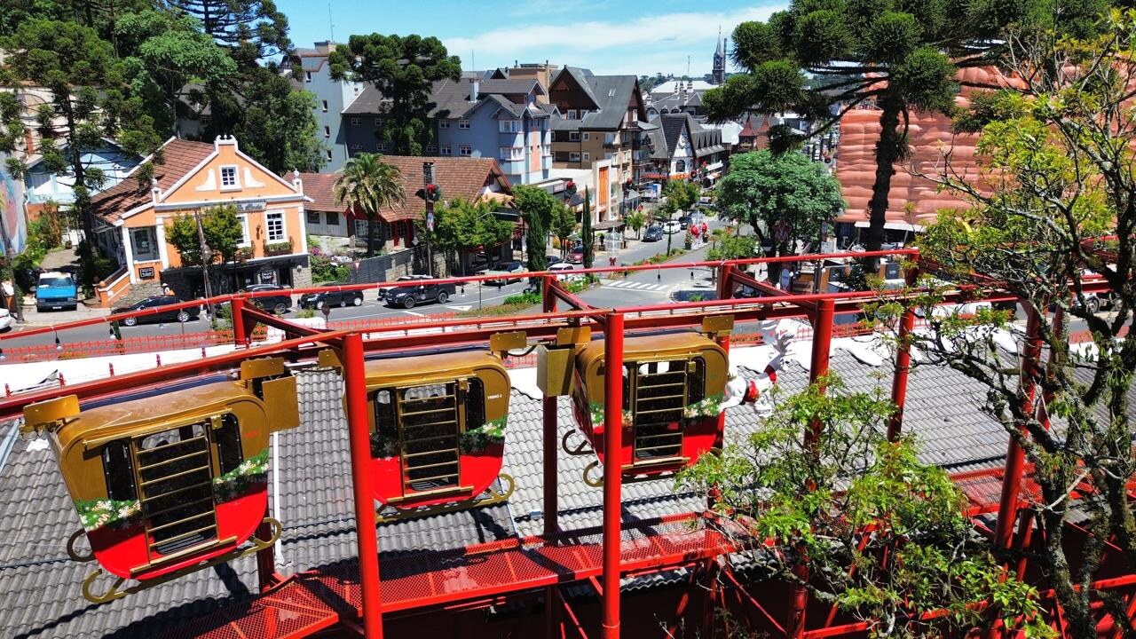 Verão de promoções na Aldeia do Papai Noel em Gramado