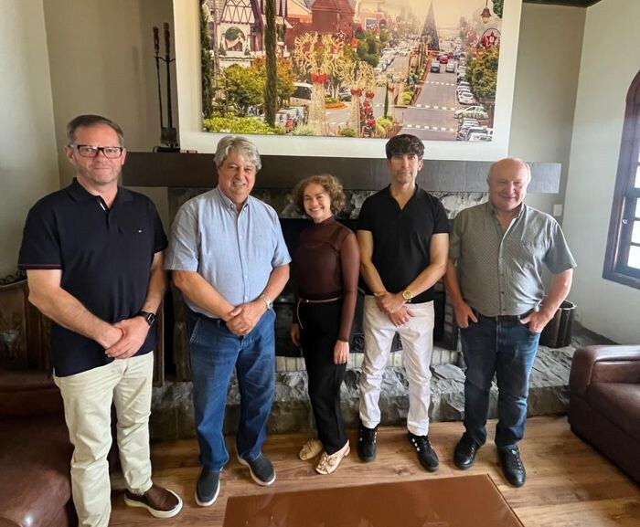 Lideranças do Executivo recebem representantes do Gramado em Pauta