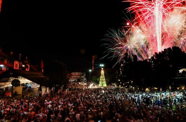 Réveillon na Praça das Flores reúne cerca de 15 mil pessoas em Nova Petrópolis
