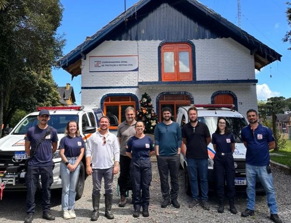 Pesquisadores da UFRGS realizam visita técnica em parceria com a Defesa Civil de Gramado