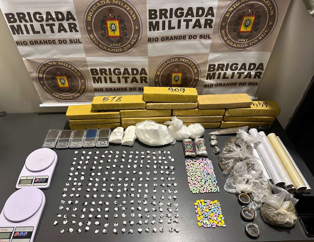 Brigada Militar de Gramado prende casal com mais de 12 quilos de drogas
