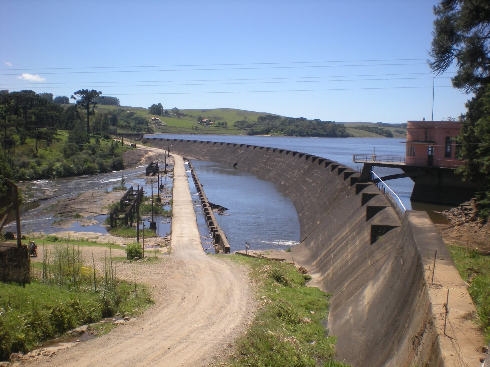 Barragens do Salto e Blang são liberadas neste sábado
