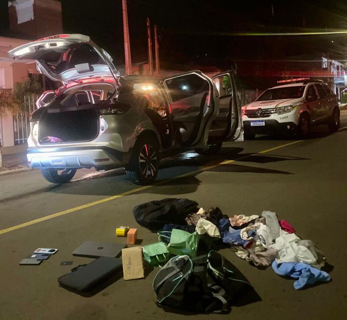 Dupla é presa em flagrante após série de furtos a veículos em Gramado e Canela