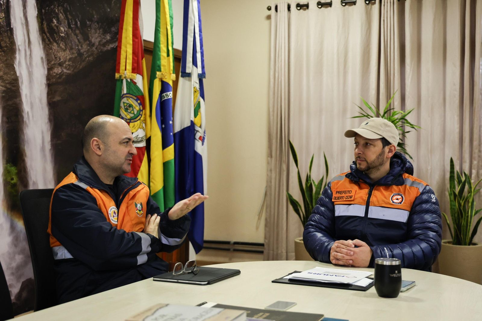 Prefeito Gilberto Cezar recebeu coordenador estadual da Defesa Civil neste Sábado