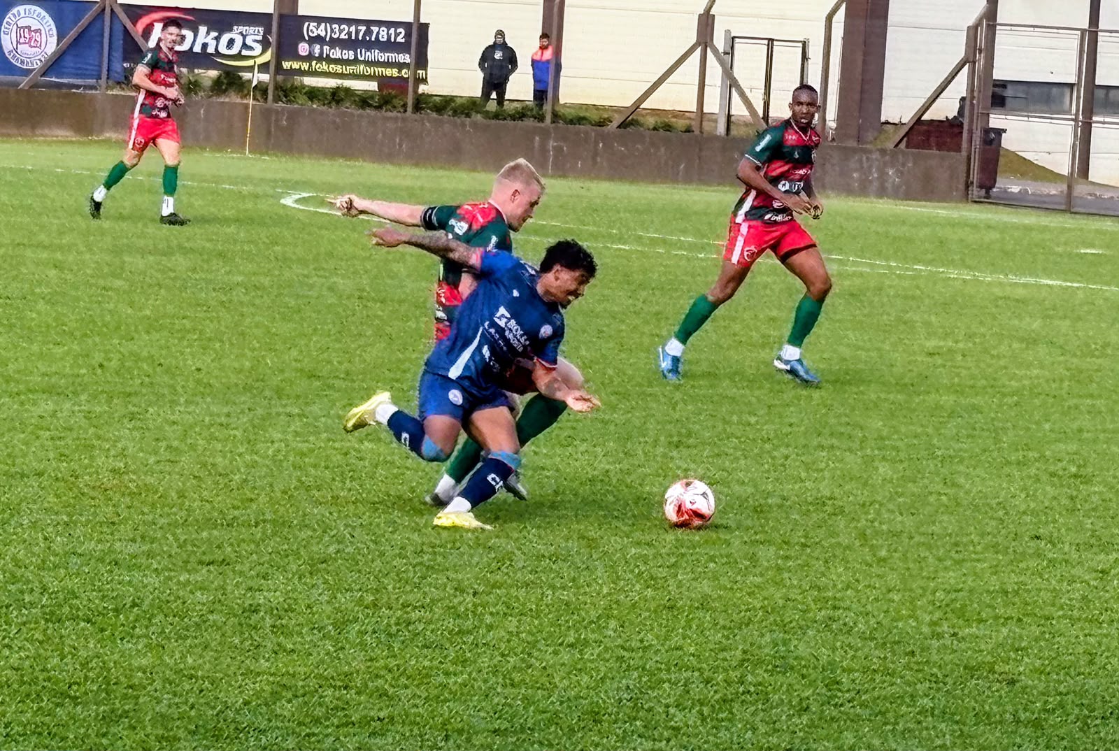Gramadense pressiona, mas empate sem gols marca duelo na Vila Olímpica