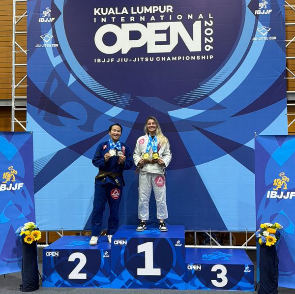 Atleta gramadense Laura Vidal conquista dois títulos no Kuala Lumpur Open, na Malásia