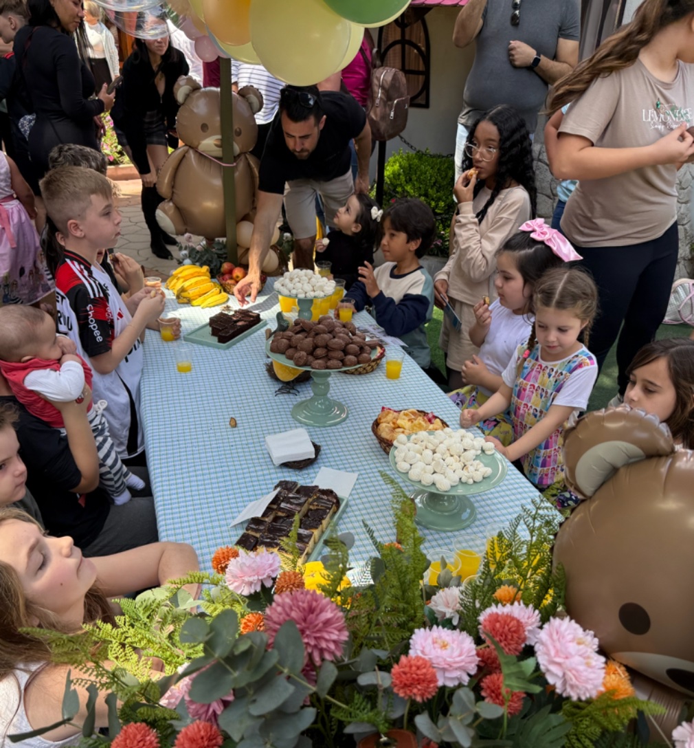 Mini Mundo celebra o Dia das Crianças com piquenique, personagens e ingresso infantil de presente