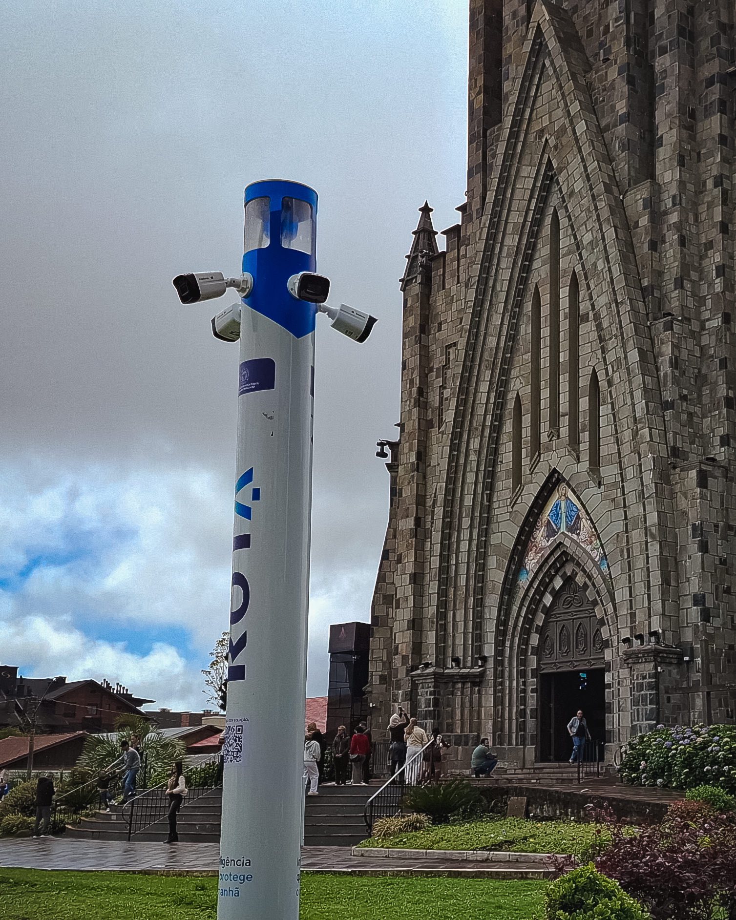 Canela testa totem de monitoramento para reforçar a segurança no Centro da cidade