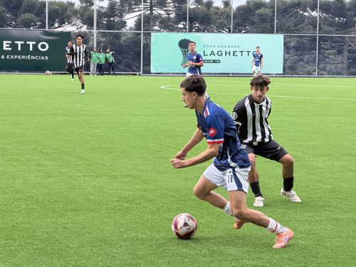 Copa Gramado Laghetto Sub-16 tem um domingo de grandes jogos na Arena Gramadense